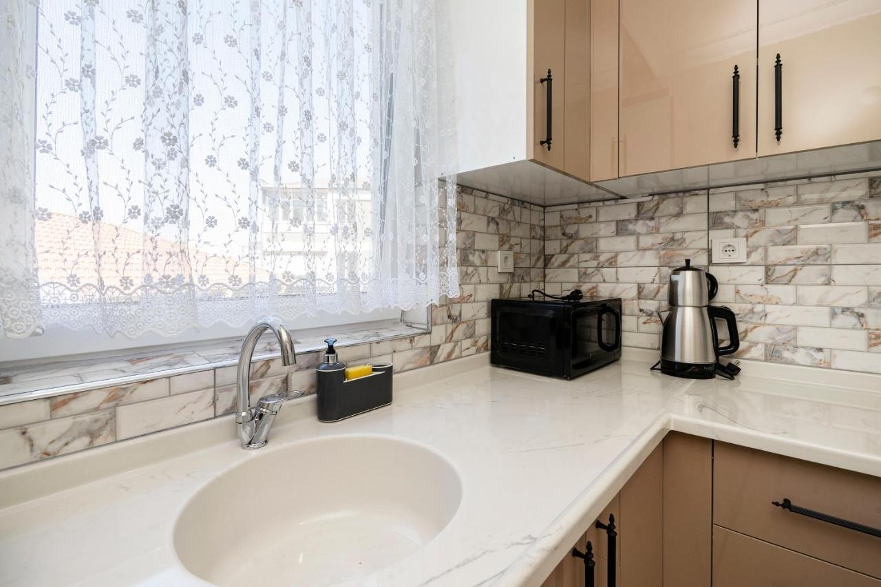 Spacious Apartment In The Historical Center Of Bursa Bagian luar foto